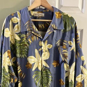 Tommy Bahama 2X 100% silk Monstera leaf Hawaiian shirt.